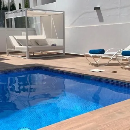 5 Bedroom In Cala Vadella בית נופש *