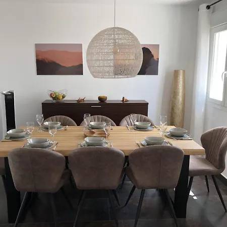 5 Bedroom In Cala Vadella בית נופש