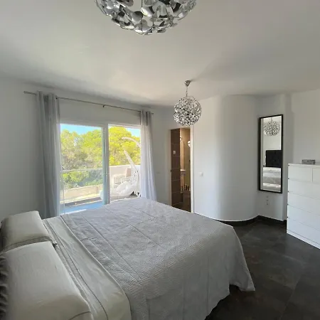 Nyaraló 5 Bedroom In Cala Vadella